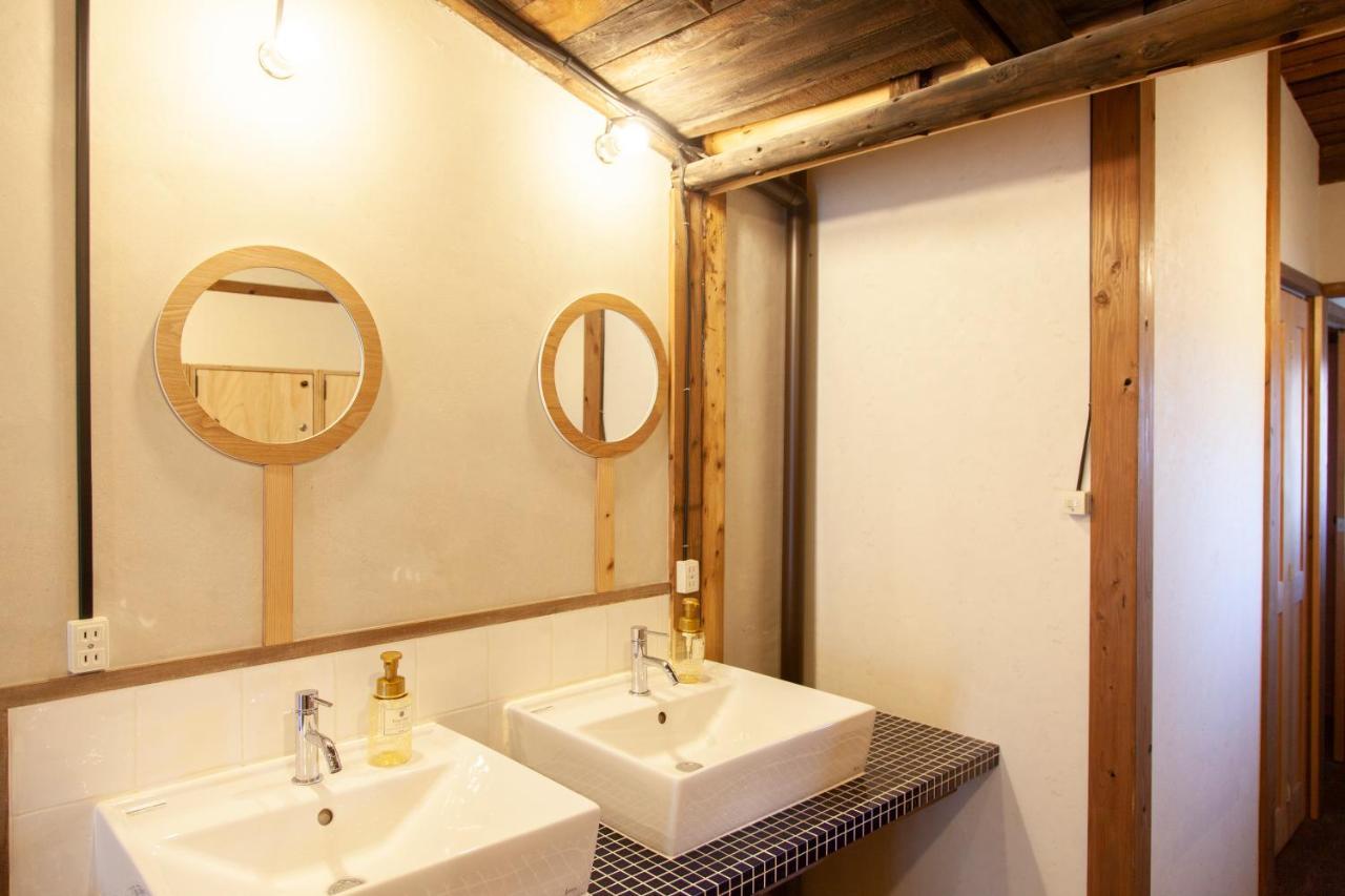 Fukuoka Guesthouse Ship Exterior photo