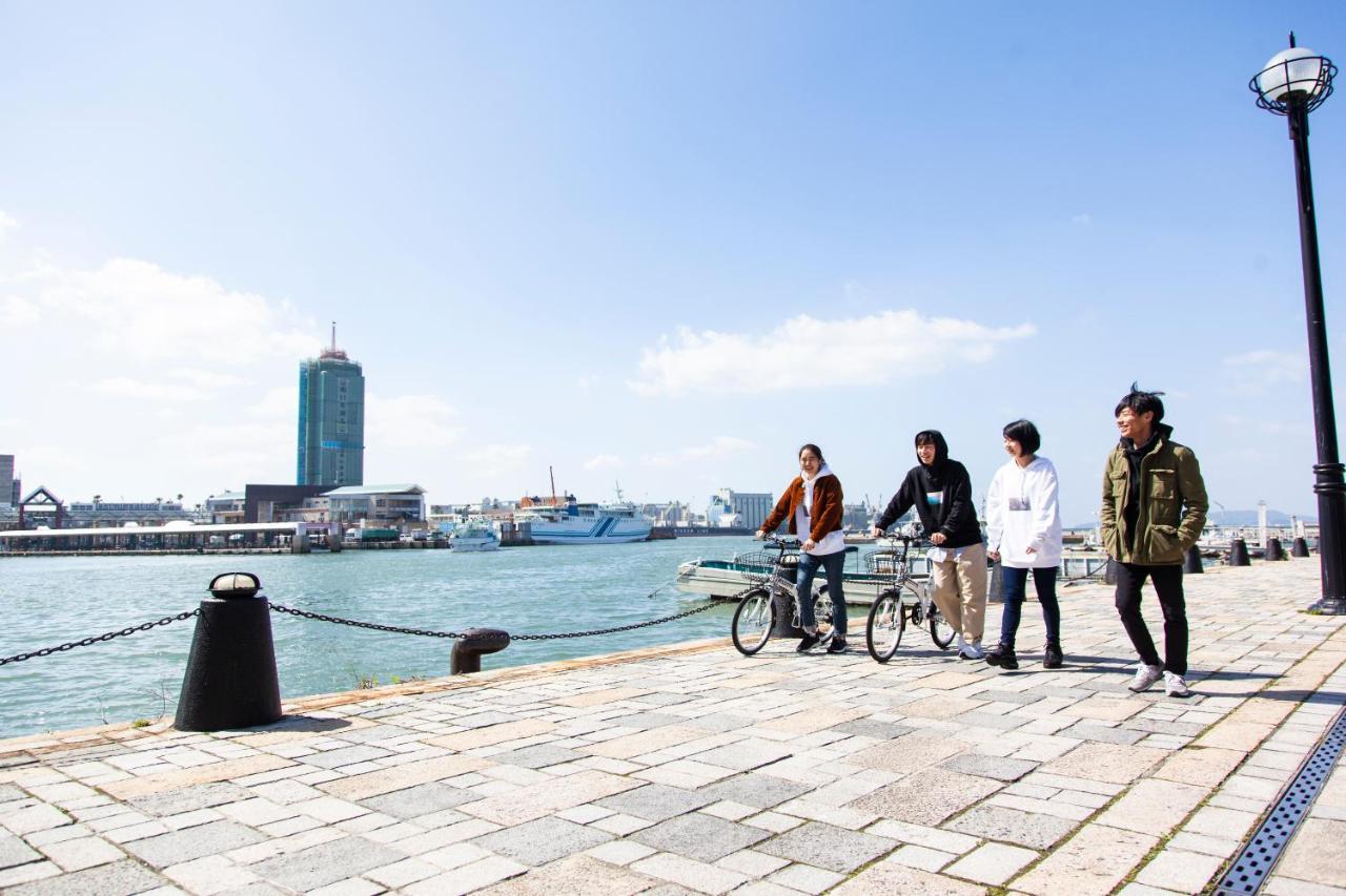 Fukuoka Guesthouse Ship Exterior photo